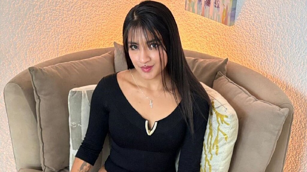 LauraDelcottse