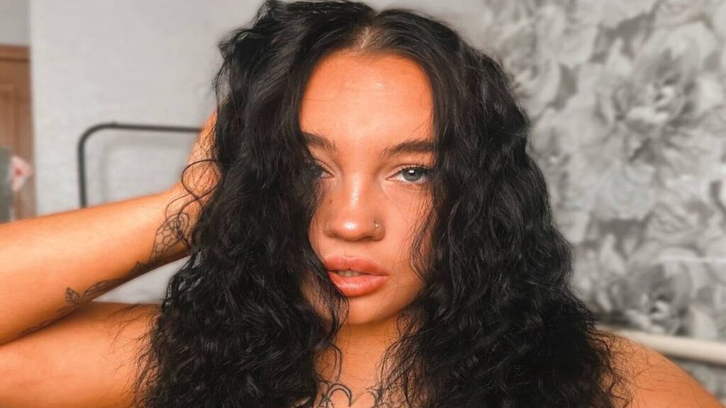 StefaniaMills