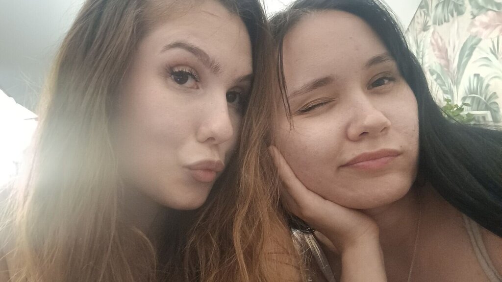 LisaAndSofa