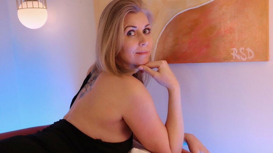 AnnieLawrence
